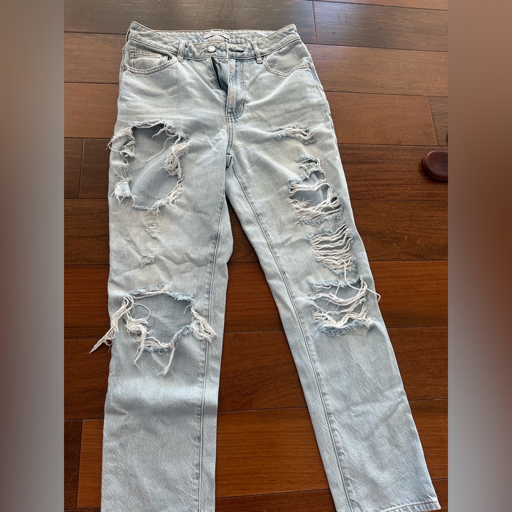 Distressed Light Blue Women's Pacsun Jeans